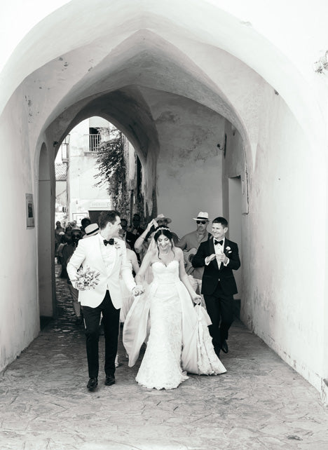 Zena and Leo’s stunning clifftop Amalfi wedding