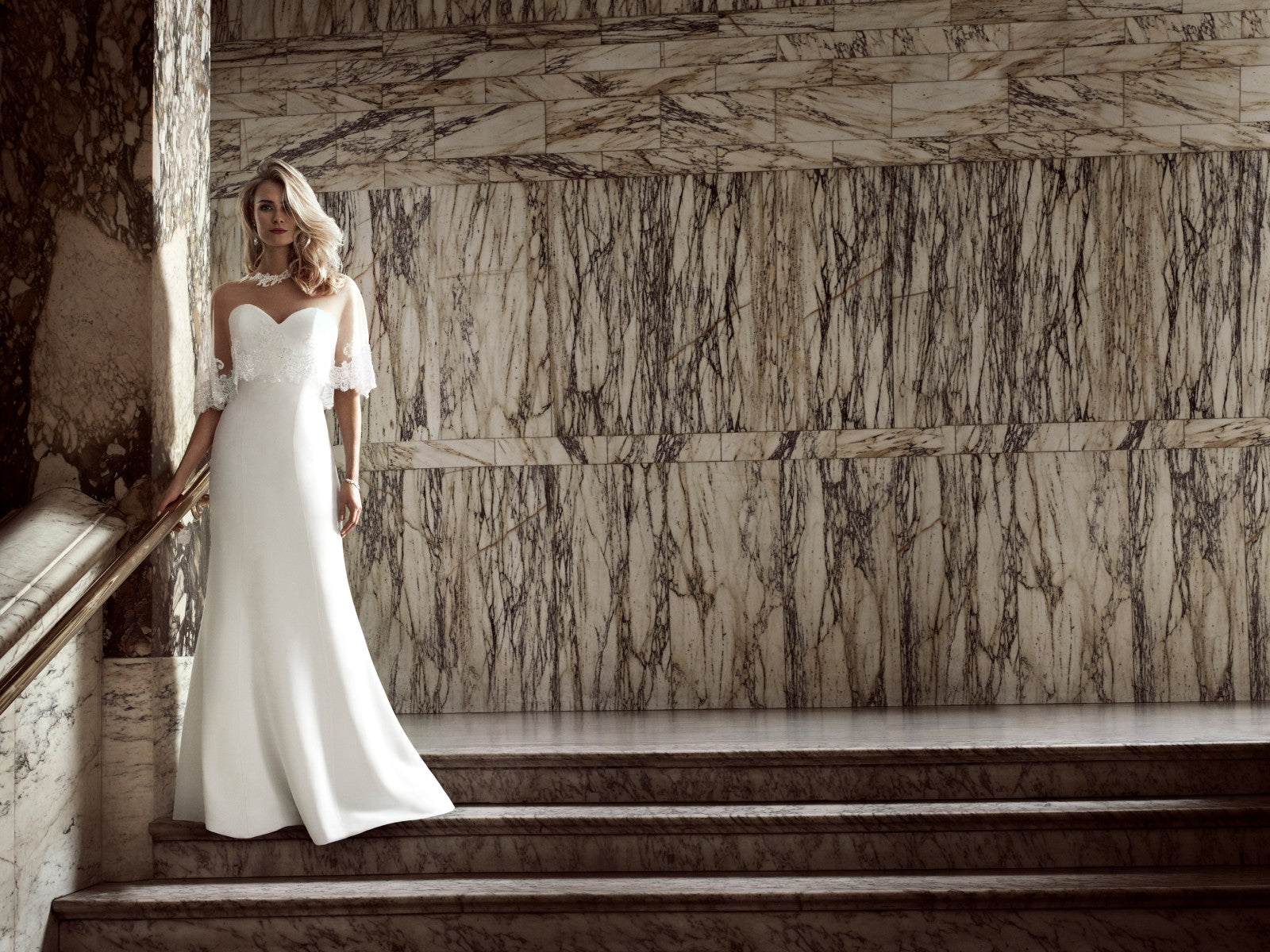 Simplicity with Juliet Cape