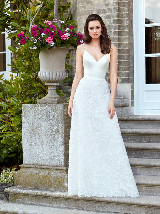 2019 09 Caroline-Castigliano_Adela-546x728